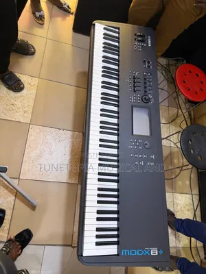 Yamaha MODX8+ 88-Key Weighted Synthesizer Workstation – GHS Action, FM-X & AWM2, 128-Voice Polyphony