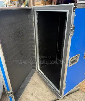 18u Paded Amplifier Rack (Straight)