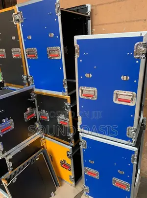 18U Pro Amp Rack | Powerful Output | Built-in EQ | Versatile Stage & Practice Use