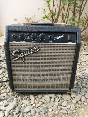 Squier Sidekick Mini Bass Guitar Combo