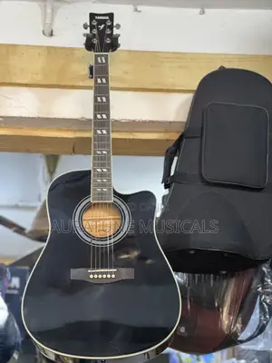 Yamaha Acoustic Guitar