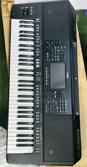 Yamaha PSR-Sx 720 – Professional Electronic Keyboard & Digital Piano