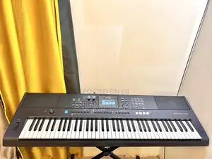 Yamaha PSR Ew425 | Professional Grade | Durable Build | Stage & Studio Ready