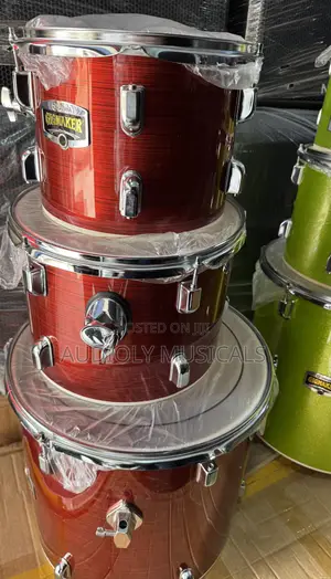 Yamaha Gigmaker 5-Piece Acoustic Drum Set – Bass, Snare, Toms, Hi-Hat & Crash for Stage & Studio