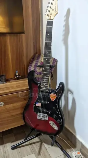 Fender American Strat Lead Guitar | Solid Body | Dynamic Pickups | Stage-Ready Electric Guitar