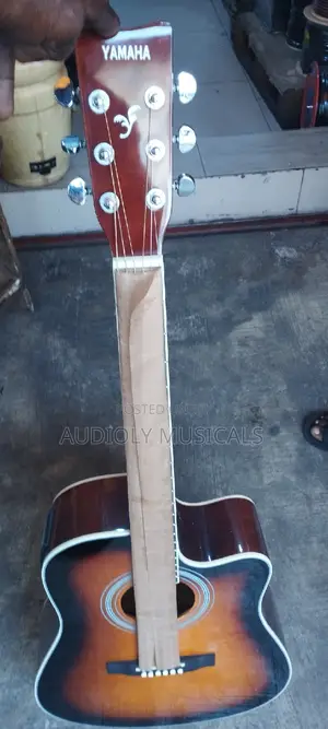 Yamaha Acoustic Guitar - Brown