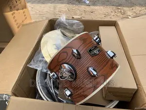 TAMA IMPERIALSTARSTAR Drum Set