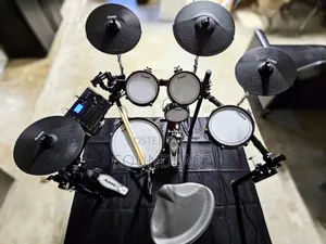 5-Piece Acoustic Drum Set – Complete Hardware & Cymbal Package
