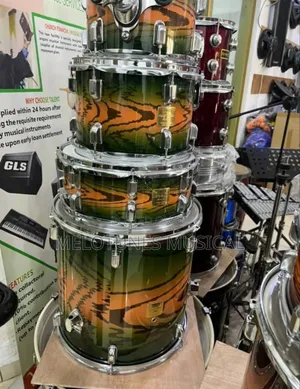 TAMA Green 5-Piece Maple Shell Acoustic Drum Set – Bass Drum, Toms, Snare, Hi-Hat & Hardware Included