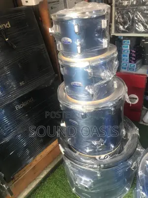 Pearl Decade Maple 5 Piece Drum Set | 5-Piece Shell Pack | Cymbals & Hardware Included | Live & Studio