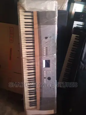 Yamaha DGX 620620-key Keyboard - Professional Grade | Touch-Sensitive Keys | Built-in Voices & Rhythms | Beginner to Pro