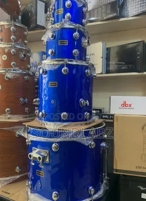 Adjustable Keyboard Bench & Piano Stool – Padded Foam Seat, Height-Adjustable for All Playing Levels