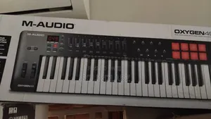 M-Audio Oxygen 49 MKV – 49-Key USB MIDI Controller – Smart Chord & Smart Scale Modes, Ableton Included