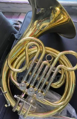 Yamaha/Titanic JHR700 F Single French Horn – Rose Brass Leadpipe, 0.472" Bore & Student-Grade Build