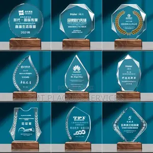 Crystal Glass Award Plaque – Optically Clear Engraved Plaque for Ceremonies & Events