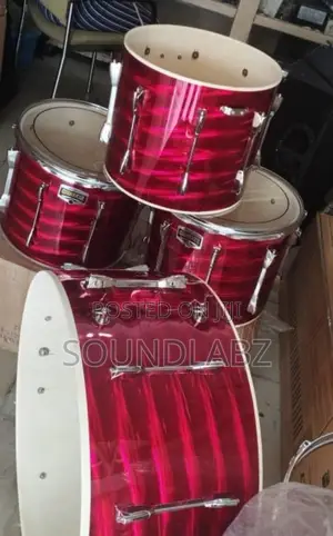 Yamaha 6-Piece Acoustic Drum Set – Bass Drum, Toms, Snare, Hi-Hat & Hardware Included