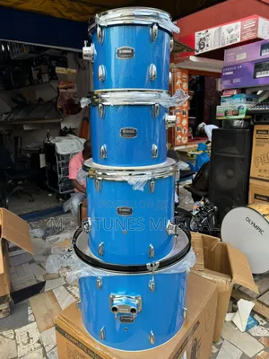 Yamaha 5-Piece Acoustic Drum Set – Bass Drum, Toms, Snare, Hi-Hat & Hardware Included