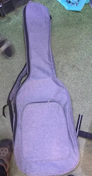 Padded Guitar Gig Bag – Foam-Lined Backpack-Style Carry Case with Accessory Pockets & Shoulder Straps