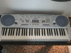 Yamaha PSR-275 61-Key Portable Arranger Keyboard – 339 Voices, 150 Styles & DJ Effects