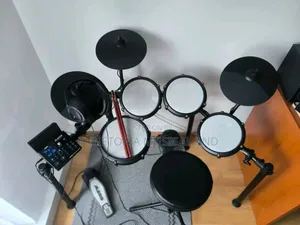 5-Piece Acoustic Drum Set – Complete Hardware & Cymbal Package