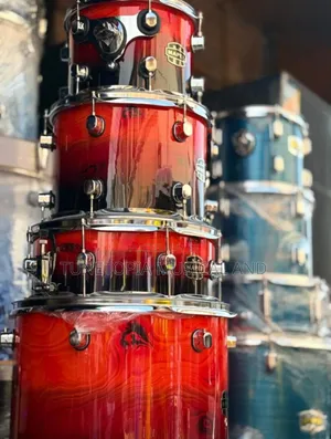 Mapex 5-Piece Acoustic Drum Set – Bass Drum, Toms, Snare, Hi-Hat & Hardware Included