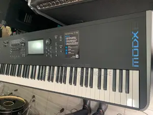 Yamaha Modx 8 – Professional Synthesizer & Arranger Workstation Keyboard