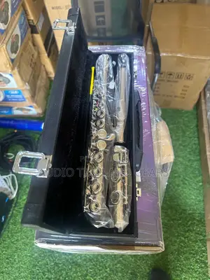 Yamaha Metallic Flute