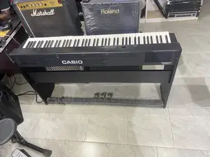 Casio Privia PX-160 88-Key Digital Piano – Tri-Sensor Scaled Hammer Action II & 18 Concert Tones