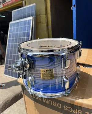 TAMA 5-Piece Acoustic Drum Set – Bass Drum, Toms, Snare, Hi-Hat & Hardware Included