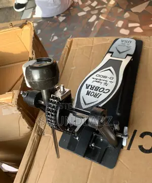 Iron Cobra 900 Single Pedal Power Glide | Multi-FX | Tone Shaping | Studio & Stage Performance