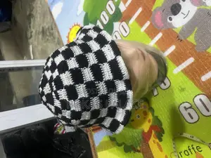 Handmade Crochet Hat – Artisan Crafted Crochet Fashion Hat for Daily Wear