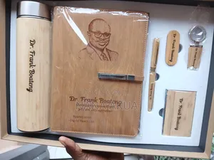 Bamboo Corporate Gift Set – Customized Bamboo Flask, Diary, Pen & Keyholder in Gift Box