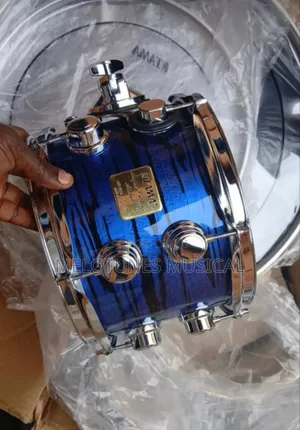 TAMA 5-Piece Maple Shell Acoustic Drum Set – Bass Drum, Toms, Snare, Hi-Hat & Hardware Included