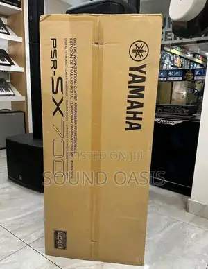 Yamaha Psrsx700 Synthesizer Arranger Workstation Keyboard | Polyphonic | Programmable Presets | Balanced Audio Outputs