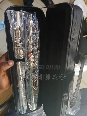 Yamaha Yfl-212sl Metallic Flute | Silver-Plated Keys | Pure Tone | Student to Concert Grade