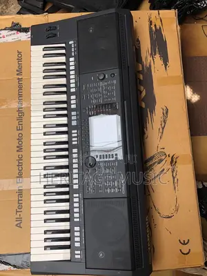 Yamaha S750 | Professional Grade | Durable Build | Stage & Studio Ready