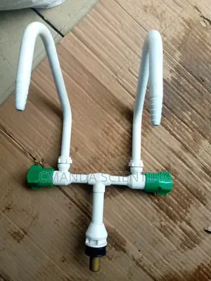 Laboratory Two-Way Water Tap – Dual-Port Gas & Water Control Valve for Lab Benches