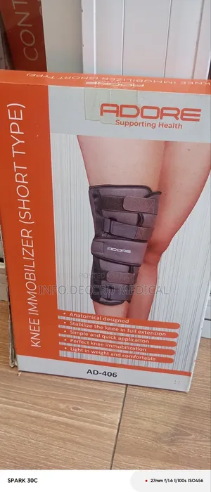 Knee Immobilizer (Short Type) | Hinged Side Bars | ROM Adjustment | Post-Op | ACL/MCL Support | Adjustable Fit