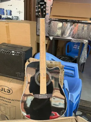 Yamaha Acoustic Guitar With A Cutaway Body Style | Steel-String | Warm Resonant Tone | Beginner to Pro