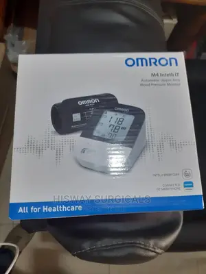 Omron M4 Intelli IT Blood Pressure Monitor | Clinically Validated | IntelliIT Bluetooth | PC-Link | Universal Cuff | Irregular Heartbeat