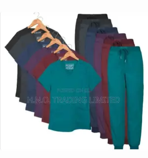 Hospital Scrubs – Professional Medical Scrubs Uniform for Doctors & Nurses