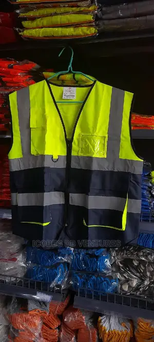 Reflective Vest/Empiral Double-coloured Vest/Reflector | ANSI/ISEA Class 2 | 2-Inch Reflective Strips | Zip Closure | Multiple Pockets | EN 471