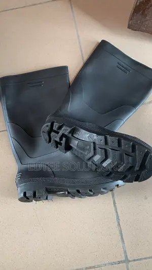 Black Wellington Boot – Steel-Toe Safety Boot & Puncture-Resistant Work Shoe