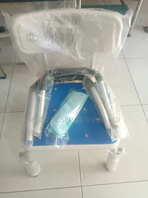 Shower Seat | Adjustable Legs | Weight-Bearing | Non-Slip Feet | Elderly & Mobility Use