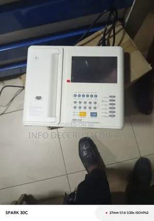Ecg Machine (Channel 12)