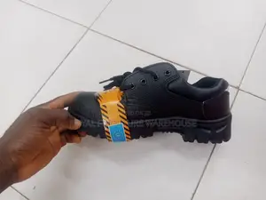 Quality Labor Safety Shoes | Steel/Composite Toe | Anti-Slip | Comfortable Lining | Multiple Sizes | Work Grade