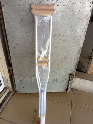 Armpit Crutches | Axillary Design | Adjustable Height | Padded Armpit Rest | Non-Slip Tip | Durable Frame