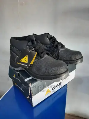 Daerta Steel Toe Safety Boot – Breathable, Durable Industrial Safety Footwear