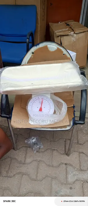 Baby Scale Clock Type