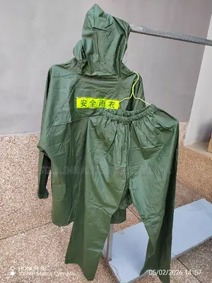 Split Rain Coat ( Top And Down) For Wholesale | PVC/Polyester | Waterproof | Hi-Vis Reflective Strips | Hood | ANSI/ISEA Class 2